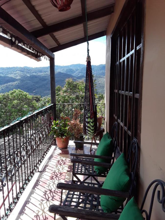 Hotel El Almendro Copán 외부 사진