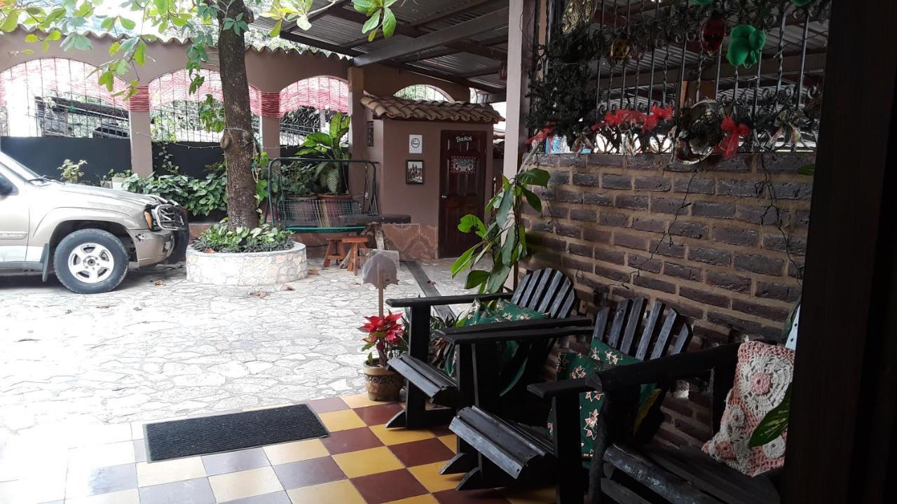 Hotel El Almendro Copán 외부 사진